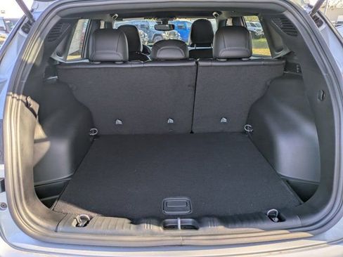 New 2026 Jeep Compass Latitude image 11