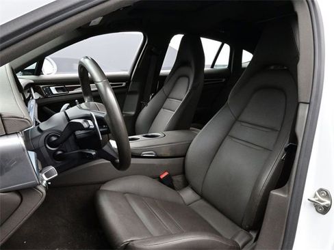 Used 2023 Porsche Panamera 4 image 5