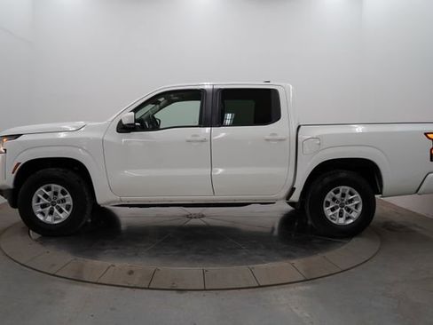 Used 2024 Nissan Frontier SV AWD/4WD image 4