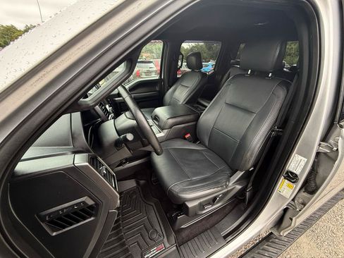 Used 2018 Ford F150 XLT w/ Equipment Group 302A Luxury AWD/4WD image 19