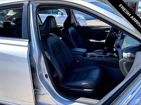 Used 2022 Nissan Altima 2.5 SR FWD image 27