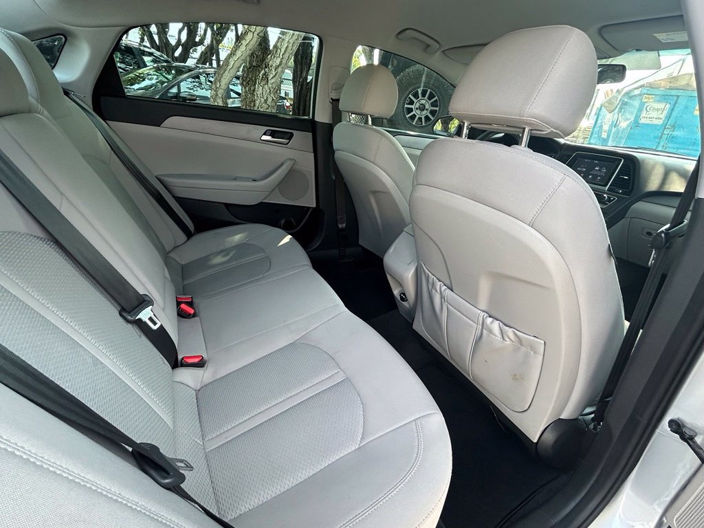 Used 2018 Hyundai Sonata SE FWD image 29