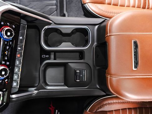 Used 2024 GMC Sierra 2500 Denali Ultimate w/ LPO, GMC Protection Package image 17