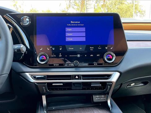 Used 2025 Lexus RX 350 Premium image 7