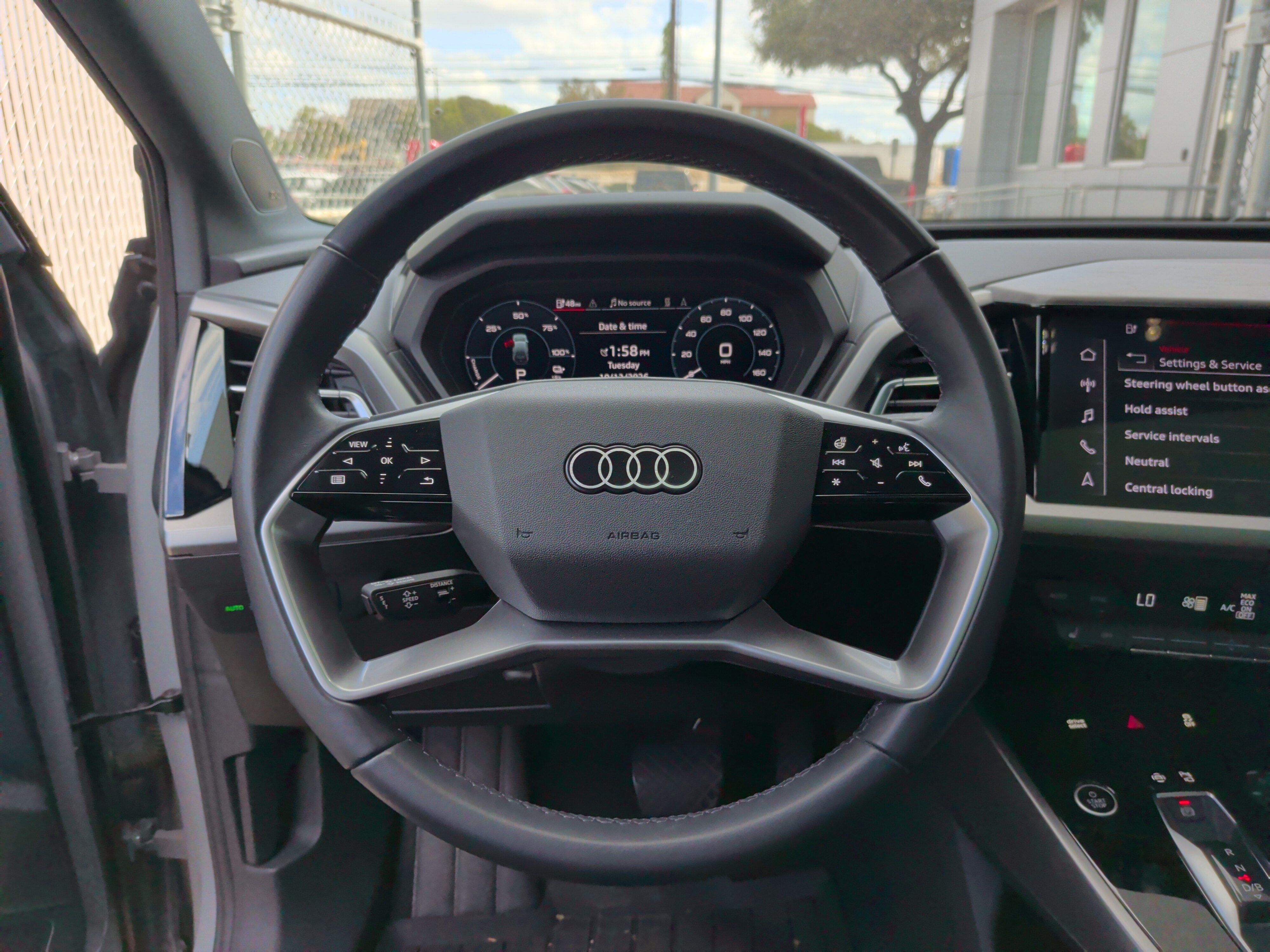 Used 2023 Audi Q4 e-tron Premium Plus w/ Premium Plus RWD image 17