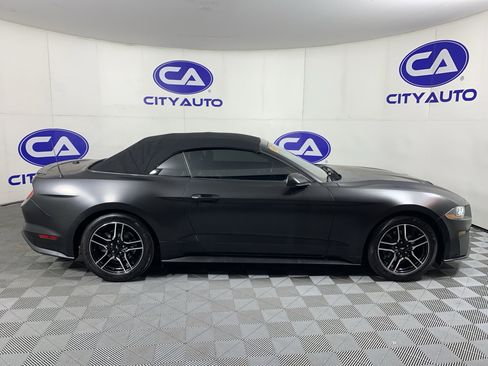Used 2022 Ford Mustang Premium RWD image 3