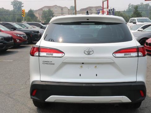 Used 2024 Toyota Corolla Cross L FWD image 5