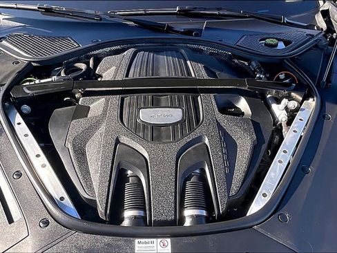Used 2021 Porsche Panamera image 13