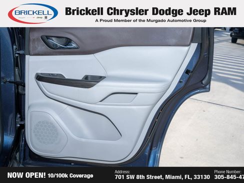 Used 2018 GMC Acadia SLT image 15