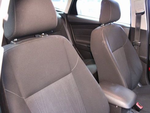 Used 2018 Ford Focus SE image 11