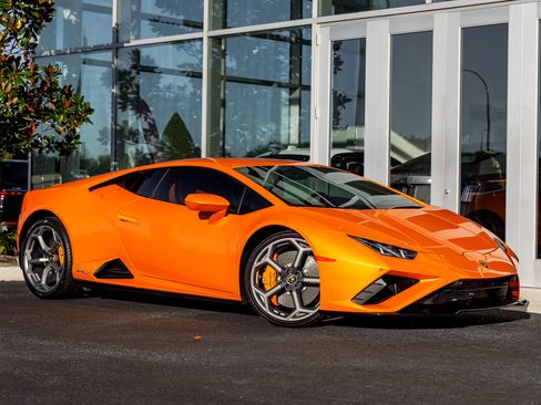 Used 2023 Lamborghini Huracan EVO RWD image 23