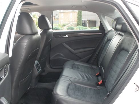Used 2014 Volkswagen Passat TDI SEL Premium FWD image 27