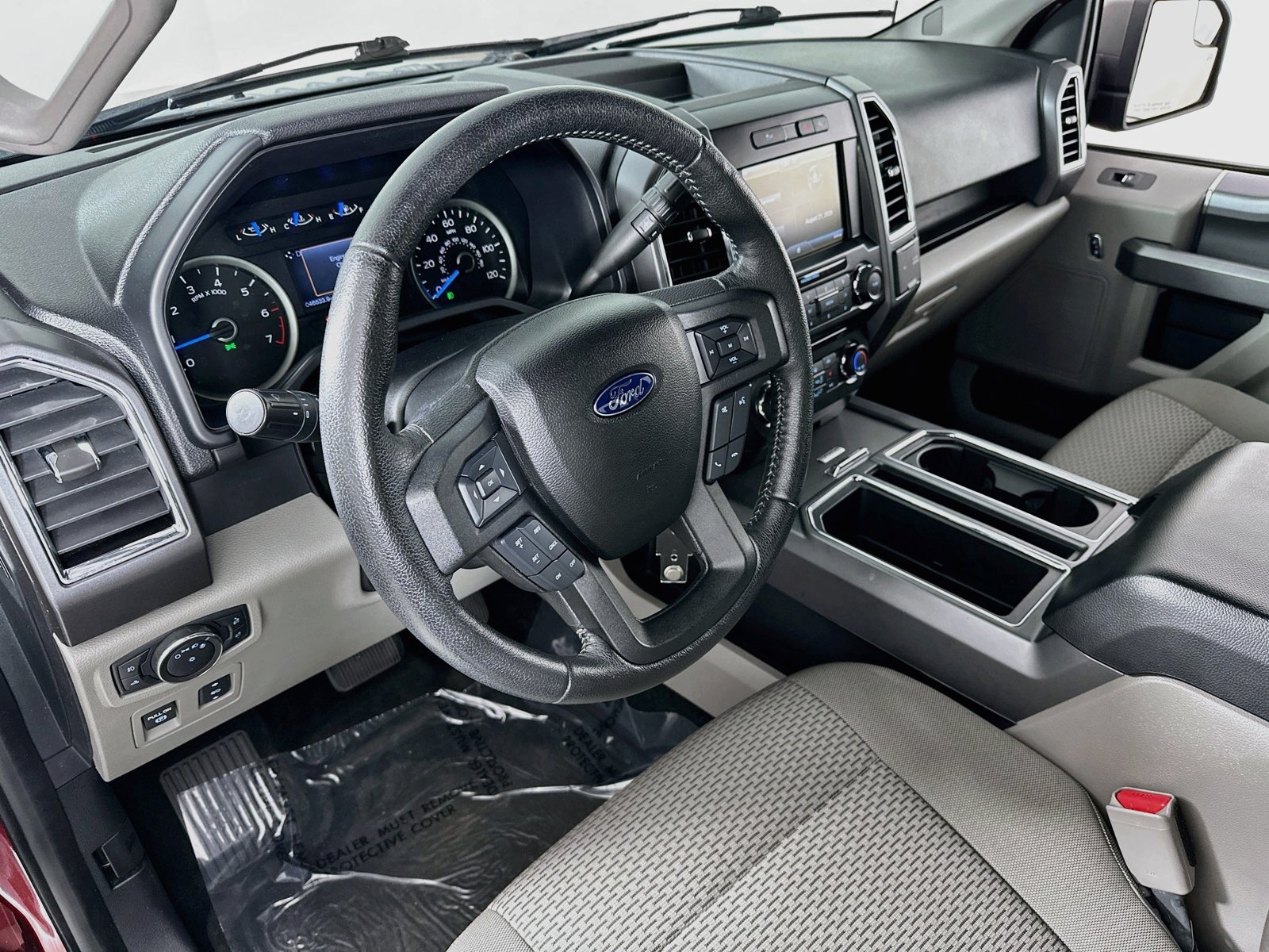 Used 2015 Ford F150 XLT w/ Equipment Group 302A Luxury RWD image 9