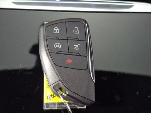 New 2026 Chevrolet Traverse RS w/ LPO, Floor Liner Package FWD image 28