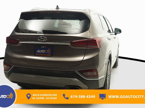 Used 2020 Hyundai Santa Fe SEL w/ Convenience + Premium Package FWD image 10