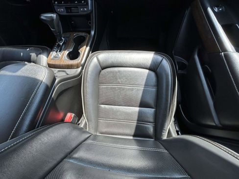 Used 2018 GMC Canyon Denali image 14