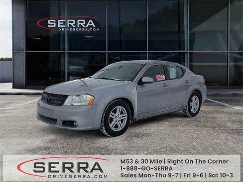 Used 2013 Dodge Avenger SXT image 1