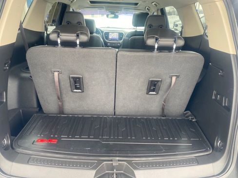 Used 2018 GMC Acadia Denali w/ Technology Package image 21