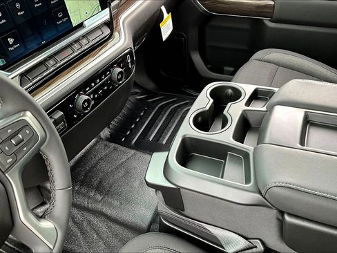 New 2026 Chevrolet Silverado 3500 LT w/ Convenience Package AWD/4WD image 8