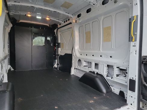 Used 2015 Ford Transit 150 148 Medium Roof image 17