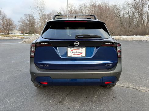 Used 2026 Nissan Kicks SV w/ Cold Weather Package image 6