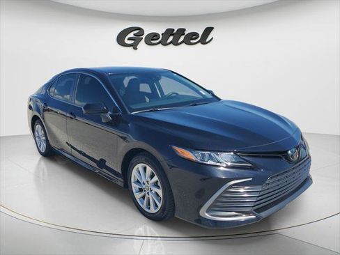 Certified 2023 Toyota Camry LE FWD image 3