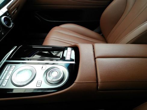 Used 2021 Genesis G80 2.5T image 39