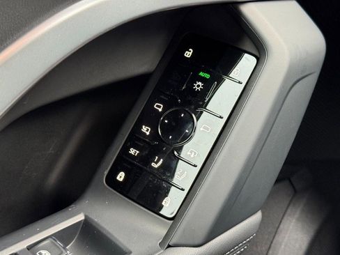 New 2025 Audi Q5 Premium image 10