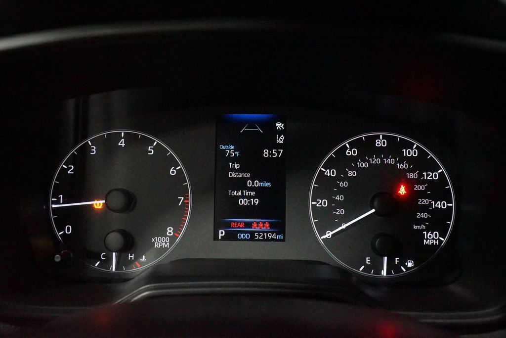 Certified 2025 Toyota Corolla LE FWD image 15