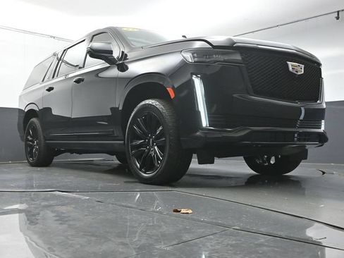Used 2022 Cadillac Escalade ESV Sport Platinum AWD/4WD image 32