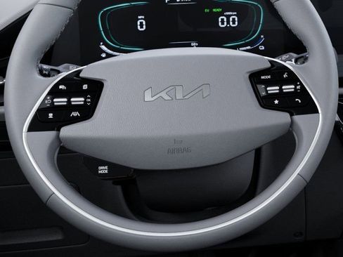 Certified 2025 Kia Niro EX Touring image 22