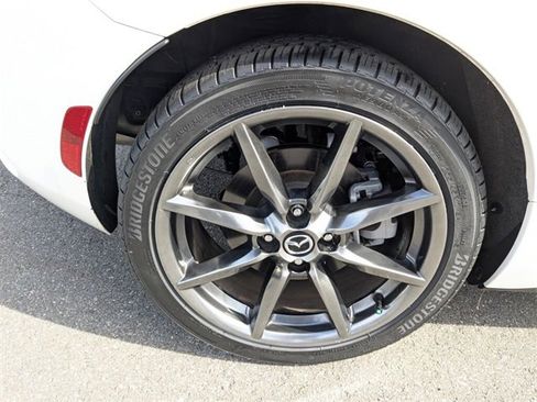 Used 2017 MAZDA MX-5 Miata RF Grand Touring image 11