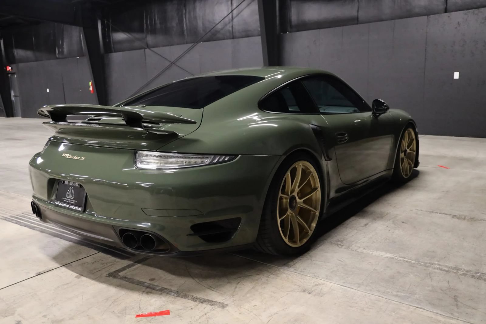 Used 2014 Porsche 911 Turbo S AWD/4WD image 11