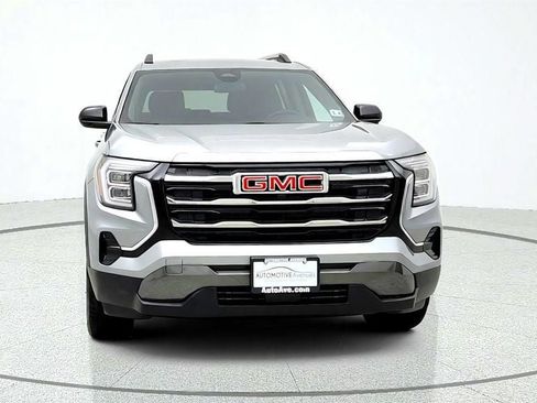 Used 2026 GMC Terrain Elevation w/ Elevation Premium Package FWD image 2