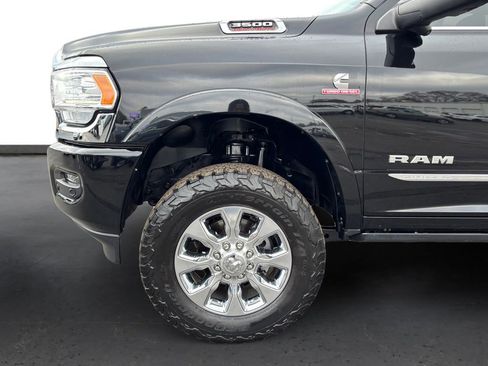 Used 2022 RAM 3500 Limited image 13