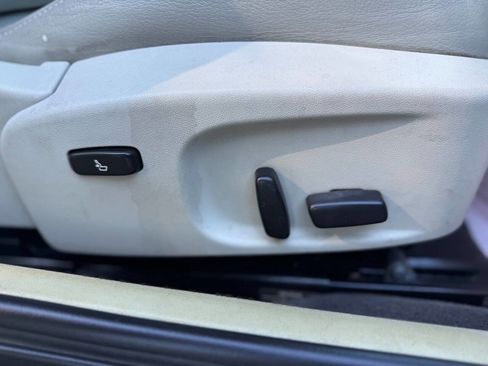 Used 2004 Saab 9-3 Arc image 12