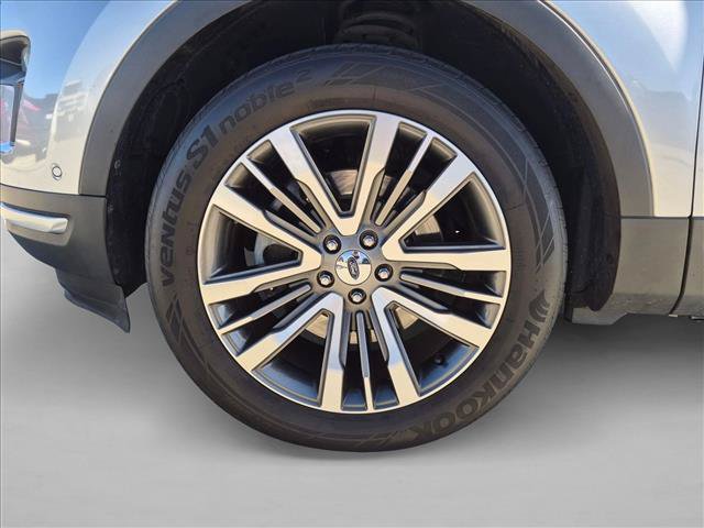 Used 2019 Ford Explorer Platinum AWD/4WD image 25