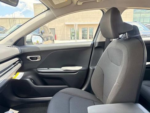 New 2026 Kia K4 FWD image 18