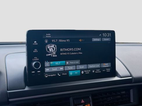 Used 2024 Honda Pilot Touring image 13