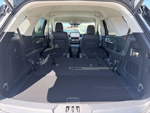 New 2026 Ford Explorer Active AWD/4WD image 22