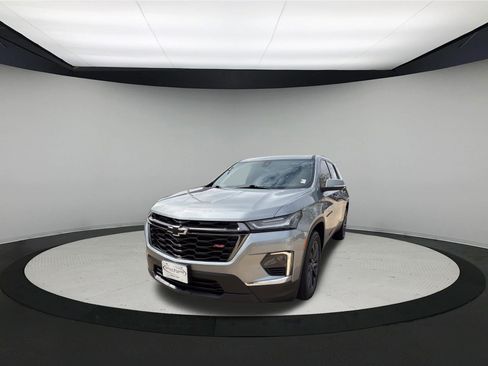 Used 2023 Chevrolet Traverse RS AWD/4WD image 3