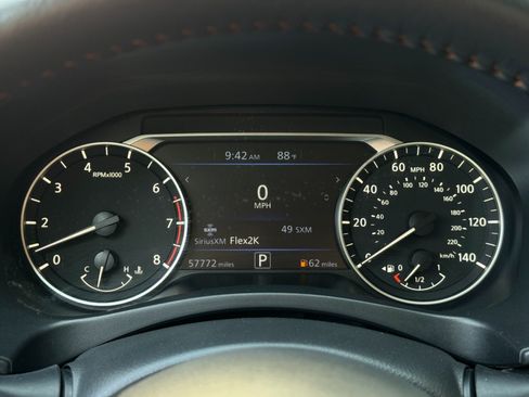 Used 2022 Nissan Altima 2.5 SR w/ Midnight Edition Package FWD image 18