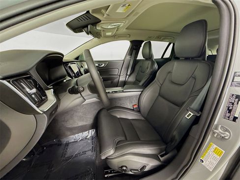 New 2026 Volvo V60 B5 Cross Country Ultra w/ Climate Package image 22