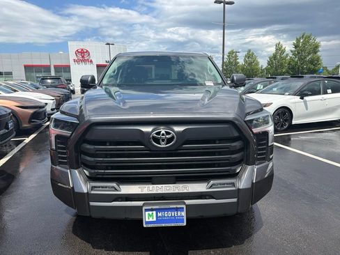 Used 2024 Toyota Tundra SR5 w/ SR5 Convenience Package AWD/4WD image 2