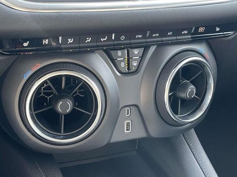 Used 2021 Chevrolet Blazer LT image 19