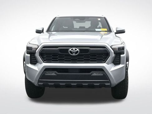 Used 2024 Toyota Tacoma TRD Off-Road image 2