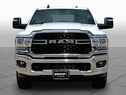 Used 2023 RAM 2500 Big Horn w/ Level 1 Equipment Group image 4