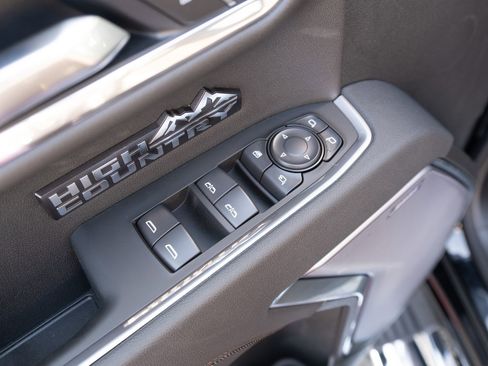 New 2026 Chevrolet Silverado 1500 High Country AWD/4WD image 16