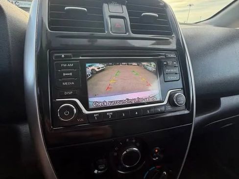 Used 2017 Nissan Versa Note SV FWD image 8