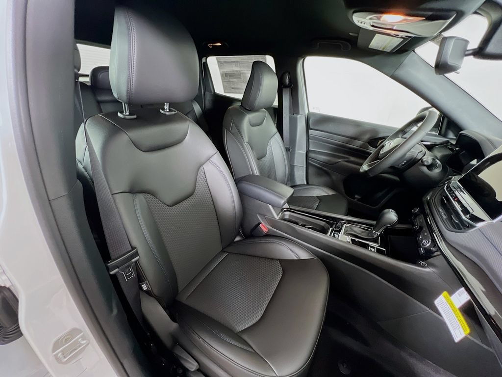 New 2026 Jeep Compass Latitude AWD/4WD image 27